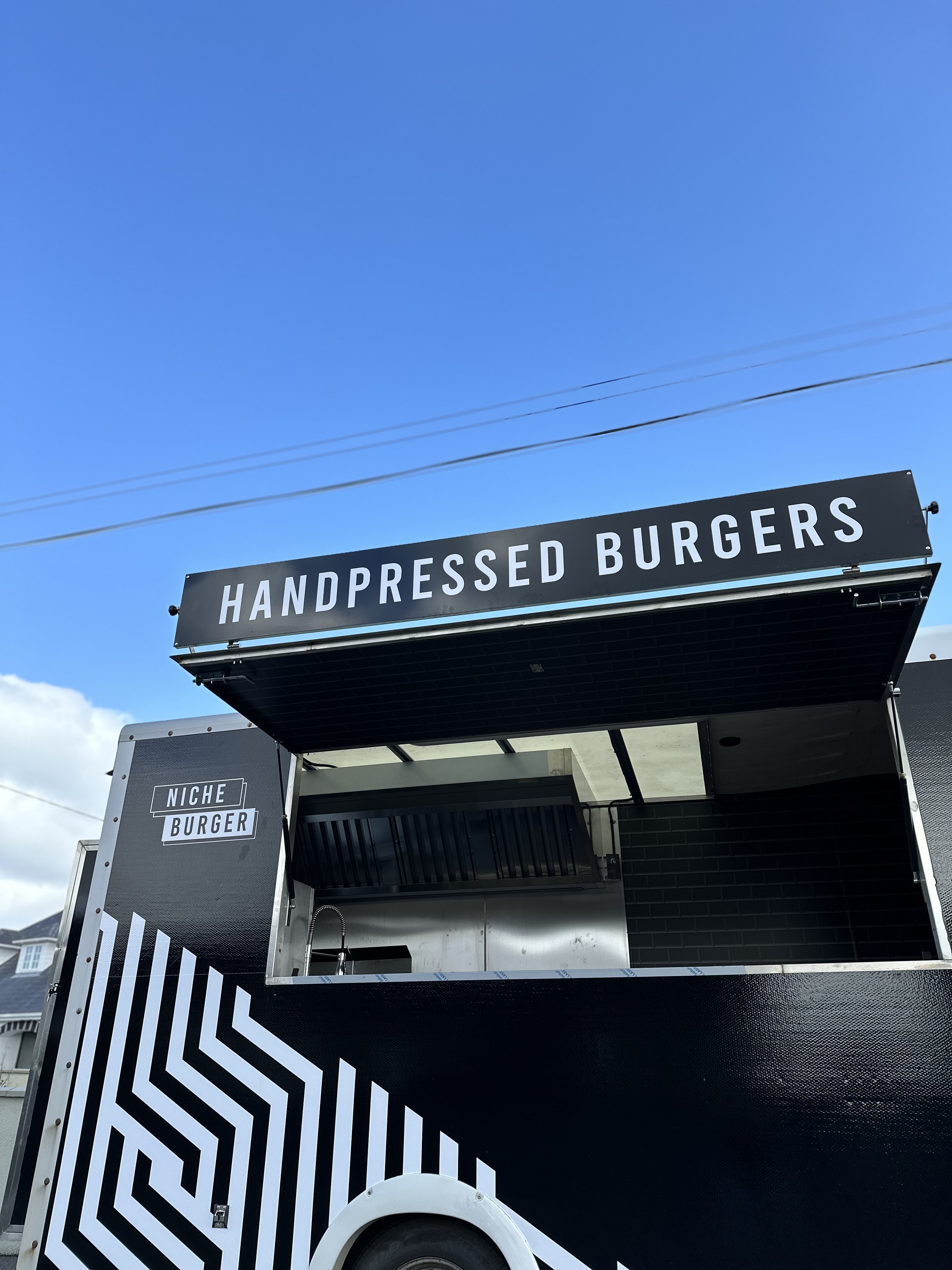 Niche coffee sandwich & Burger Bar